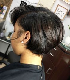 Curled Bob Hairstyle, Edgy Bob Hairstyles, Weave Bob Hairstyles, Short Black Haircuts, Short Layered Bob Hairstyles, Angled Bob Hairstyles, Stacked Bob Hairstyles