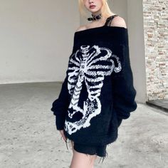 𝔇𝔢𝔱𝔞𝔦𝔩𝔰: Style: Grunge, Darkwear, Streetwear, Goth Material: vegan marten hair An oversized, dark sweater features a big flower bone pattern at front Off-shoulder design & oversized fit for a slouchy, sexy look Enjoy free shipping with a purchase of over 50$ SIZE LENGTH BUST SLEEVE SHOULDERS 27 in 15 in 21 in 15 inM 28 in 16 in 22 in 16 inL 29 in 16 in 22 in 16 inXL 29 in 17 in 23 in 17 inItem measured by hands may have 1-2 in differences.SIZE LENGTH BUST SLEEVE SHOULDERS 70 cm 39 cm 54 c Goth Sweater, Dark Sweater, Streetwear Goth, Bone Pattern, Dark Pattern, Shoulder Off, Alt Clothes, Skull Sweater, Alt Outfits