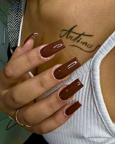 Nail Ideas Mid Length Coffin, Nails Acrylic Basic Colors, Maintence Aesthetic, Emerald Green And Brown Nails, Brown Nails And Toes, Square Nails Black Women, Simple Nail Ideas Square, Gel Nails Black Women, Dark Brown Nails Acrylic