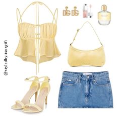 Looks Party, Yellow Outfit, 2000s Fashion Outfits, Virtual Stylist, Golden Glow, Simple Trendy Outfits, Looks Chic, Mode Inspo