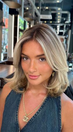 Summer Haircut Ideas, Bob With Curtain Bangs, Summer Haircut, Bob Haircut Ideas, Hair Inspiration Short, Hairstyles For Layered Hair