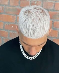 Short Platinum Blonde Hair Men, Mens Platinum Hair, Men White Hair, White Hair Boy, Platinum Blonde Hair Men, Hair Color White, Silver Hair Men, White Hair Men, Bleached Hair Men