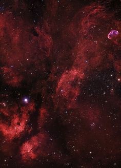 an image of some very pretty stars in the sky