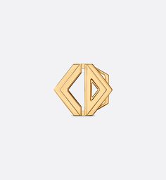 The belt buckle is made from gold-finish brass and features the new CD Diamond signature. The accessory will lend a graphic touch to any 40-mm (1.6-inch) strap.. Color Oro, Belt Buckle, Gold Finish, Belt Buckles, Cd, Mens Accessories, Dior, Buckle, Brass