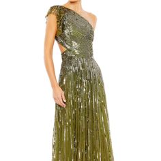 Asymmetrical One-Shoulder Neckline Single Ruffled Cap Sleeve Angled Rows Of Hand-Stitched Sequins Featured Along Bodice And Skirt Lace-Up Open Back Concealed Back Zipper Approx. 62.5" From Top Of Shoulder To Bottom Hem Available In Olive (Dark Green) Style #5565 Bust: 36.5" Waist: 28.5" Hips: 39" Spring Party Gown With Asymmetrical Shape, Olive Gown, Dark Green Style, Mac Duggal Dresses, Green Style, Mac Duggal, Size 6 Dress, Green Fashion, Cap Sleeve