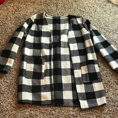 Black And White Checkered Cardigan. One Size, I’m Generally A Medium/Large And I Believe It Fits More Of A Small/Medium. Item Never Worn, No Tags And No Brand. Item Comes From A Smoke + Pet Free Home. Checkered Cardigan, No Brand, Sweaters & Cardigans, Sweaters For Women, Lily, Black White, Pet, Black And White, Tags