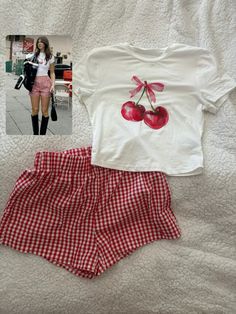 #trending #outfits #redboxershorts #cleangirl White Knit Shorts Outfit, Red Boxer Shorts Outfit, Pj Shorts Outfit, Pijama Outfit, Red Shorts Outfit, Boxer Shorts Outfit, Aesthetic Grunge Outfit, Shorts Outfit