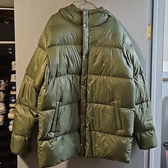 Like New Cotopaxi Puffer Coat 650 Fill Duck Down Green Puffer Jacket For Hiking, Green Down Outerwear For Hiking, Green Long Sleeve Puffer Jacket For Hiking, Casual Long Sleeve Insulated Parka, Green Down Outerwear For Streetwear, Green Casual Puffer Jacket For Hiking, Casual Green Puffer Jacket For Hiking, Urban Green Puffer Jacket For Cold Weather, Green Urban Puffer Jacket For Cold Weather