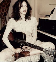 Charlotte Kemp Muhl Aesthetic, Random Vintage Aesthetic, Vintage Woman Aesthetic, Whimsigoth Wedding Dress, Musician Outfits, Crush Outfits, Vintage Bride Dress, Rockstar Dress, Whimsigoth Wedding