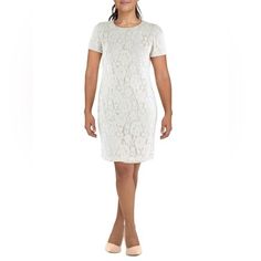 Lauren Ralph Lauren Nwt Women’s Lace Knee-Length Cocktail Dress Sand/Silver Size 4 Color -Sand/Silver Size 4 Nwt 57% Cotton 24% Nylon 12% Polyester 7% Viscose Machine Wash Cold See Photos For Flat Measurements Casual Tunic Dress, Black Tiered Dress, Short Shirt Dress, Romantic Luxury, Knee Length Cocktail Dress, Butterfly Sleeve Dress, Blue Dress Women, Blue Shift Dress, Travel Dress