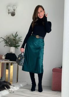 Midi Skirt With Boots, Recreating Outfits, Skirt With Boots, Midi Skirt And Boots, Boots Skirt, Skirt And Boots, Skirt Outfits Fall