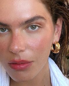 Glow Makeup Look, Beach Makeup Look, Natural Makeup Styles, Berry Makeup, No Make Up Make Up Look, Sunkissed Makeup, Natural Summer Makeup, Beach Makeup, Glow Makeup