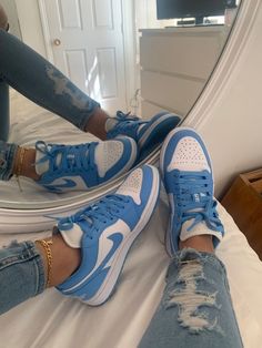 Kasut Nike, Styling Jordans, Nike Shoes Girls, Jordan Shoes Girls