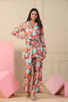 Two Piece Casual Outfits, Wide Leg Pants Winter, Cod Set, Silk Kurti Designs, Dress Patterns Diy, Simple Frocks, Latest Dress Design, Simple Gowns, Frock For Women