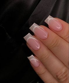 Cold Dinner Outfit, Nagellack Trends, White Nail