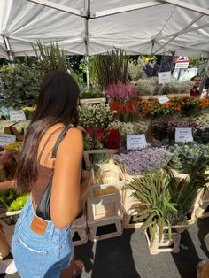 Summer outfit
Flower shop
Flower stall
Jean shorts
Brown top
Black purse
No face pose No Face Photo Ideas, Flower Stall, Face Pose, Face Ideas, Insta Poses, Picking Flowers, Pose Idea, No Face