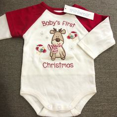 Baby’s First Christmas Long Sleeve Onesie Miniwear Brand 6-9m New With Tags Red Cotton Holiday Onesie, Cute Christmas Holiday Onesie, Christmas Long Sleeve Onesie For Playtime, Christmas Long Sleeve Playtime Onesie, Christmas Long-sleeve Playtime Onesie, Christmas Playtime Long Sleeve Onesie, Cute Cotton Christmas Onesie, Cute Christmas Cotton Onesie, White Long Sleeve Christmas Onesie