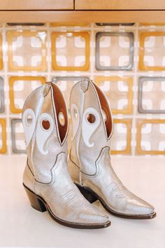 Silver Fitted Snip Toe Boots, Silver Western Boots With Snip Toe, Fitted Gold Western Boots, Miron Crosby, Nyfw Style, Women's Cowboy Boots, Rodeo Boots, Womens Tall Boots, Cowboy Boots Women