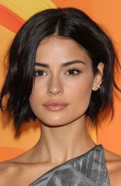 Long Bob Sidebangs, Women’s Short Hairstyles With Bangs, Short Dark Fine Hair, Trendy Asymmetrical Hair, Short Hairstyle Women Fine Wavy Hair, 2023 Short Haircuts For Women, Long Crop Haircut For Women, Cute Short Hairstyles For Thinning Hair, Modern Inverted Bob