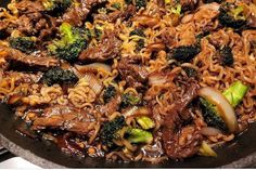 Beef And Ramen, Beef Broccoli Ramen, Beef And Broccoli Ramen, Beef Broccoli Recipe, Ramen Beef, Broccoli Ramen, Steak And Broccoli, Easy Beef And Broccoli, Easy Ramen