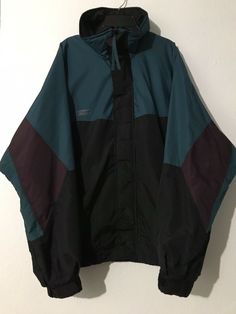 Columbia Avalanche Vintage Sportswear Full Zip Button!!! Pre-owned!!! But In Great Condition!!!  9.5/10 Condition!!!  Width 25" Length 30" Sleeve 25" Fast And Free Shipping!!!  Returns: Are accepted within 15 Days of receiving date!!!  Buyer or E-bay pay for return shipping label!!! 20% Restocking Fee includes price of shipping label for shipping the item!!!  Any Questions Please send us a message!! Thank you.. Vintage Sportswear, Vintage Windbreaker, Shipping Label, Vintage Jacket, Green And Purple, American Vintage, Nike Jacket, Columbia, Rain Jacket