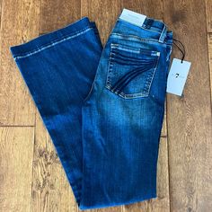 Brand New With Tags And Never Worn! They Just Don’t Fit Me. Size 26 In Medium Melrose Wash Sevens Jeans Western, Western Athstetic, Sevens Jeans, 7s Jeans, Showing Outfits, Western Shopping, Bling Horse Tack, Western Chic Fashion, Punchy Outfits