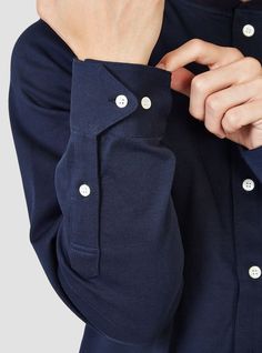 Shirt Cuff Design Men, Shirt Details Men's, Shirt Cuff Styles, Shirt Design For Man, Shirt Ideas For Men, Mens Casual Style, Mens Shirt Details, Rib Shirt, Manset Lengan