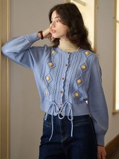 Knitwear – Simple Retro Light Blue Outfits, Embroidery Sweaters, Fall Knitwear, Evening Dress Outfit, Easy Granny Square, Crochet Baby Sweaters, Easy Patterns, Beginner Crochet Tutorial, Fall Cardigans