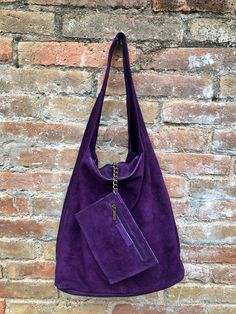 Tote leather bag in PURPLE Slouch bag made with natural genuine SUEDE leather in  a very special shade between purple and hot pink. Soft suede shoulder bag for books, Ipad Tablets etc.  Closed with a zipper.  NOT LINED.  Closed by a zipper Width : 42cm - 16,5 in Height at the center: 34 cm - 13, 5 inc Total height : 65,5 cm  - 26 inch This bag in different colors and other leather Bags by Good Times Barcelona:  https://www.etsy.com/shop/goodtimesbarcelona?section_id=18820154&ref=shopsection_left Suede Hobo Bag With Zipper For Daily Use, Suede Hobo Bag With Zipper Closure For Daily Use, Suede Bags With Zipper Closure For Daily Use, Daily Use Suede Bag With Zipper Closure, Bag For Books, Slouch Bag, Slouch Bags, Nice Belts, Small Coin Purse