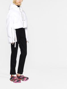 When chilly weather calls for an elevated outerwear option, look no further than this jaunty cropped puffer jacket in a glistening white hue. Combining fashion with function, it brings a youthful aesthetic to your wardrobe, while ensuring you stay toasty and comfortable. Crafted from 100% polyamide, it adds a touch of luxury to your day-to-day look. Size: 01 Color: Pristine WHITE (WH03) for an elegant, versatile look Composed of OUTER 1: 100% POLYAMIDE, for a high-end, durable finish Cropped des Cropped Puffer Jacket, White Feather, Pad Design, Chilly Weather, Diaper Backpack, Casual Backpack, Woman Colour, Puffer Jacket, Stay Warm