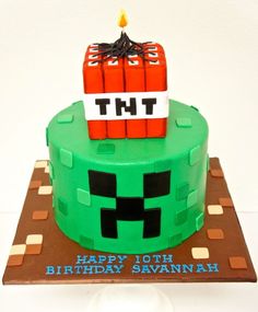 a birthday cake made to look like a creeper