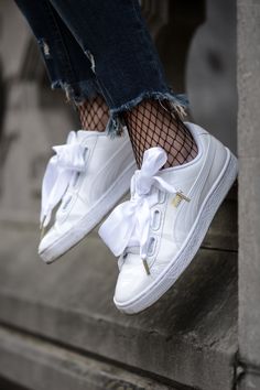 Puma heart patent Puma Women Shoes, Puma Basket Heart, Puma Rihanna, Mode Shoes, Sneaker Nike, Shoe Trends, Blazer Outfit