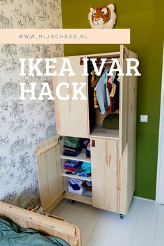 Maak van 2 Ikea Ivar kasten een mooie ruime kledingkast met ganggedeelte #kinderkamer #peuterkamer #kinderen #interieurinspiratie #ikeahack #ivar Ivar Ikea Bedroom, Ikea Ivar Kids, Baby Cabinet, Kids Deco