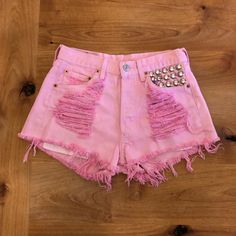 Brand New Custom Made Levi’s. Never Worn But No Tags. Run Small! Fits More Like A 25. Size 28 Jeans, Levi’s 501, Levi Shorts, Jean Shorts, Custom Made, Womens Shorts, Brand New, Running, Pink