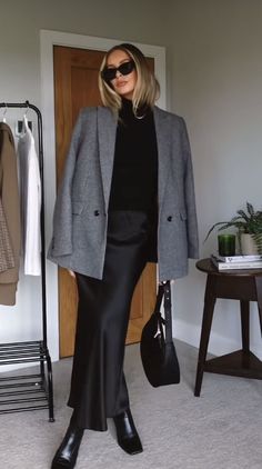 Rok Outfit, Chique Outfits, Office Outfits Women, Stylish Work Outfits, Business Outfit, Looks Chic