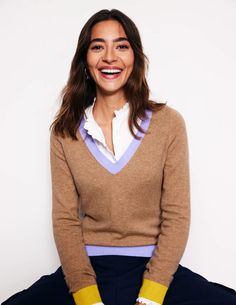 Boden Pre-Fall 2024 - Fall Clothes for Women Over 50 — THE DAILEIGH Brown Jumper, Heritage Fashion, Clothing Essentials, Colour Block, Workwear Dress