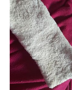 Je me suis fait nouveau coton lavable. Par contre, il va se blanchir avec les lavage car je l'ai fait avec une veille chaussette. On Instagram, Instagram