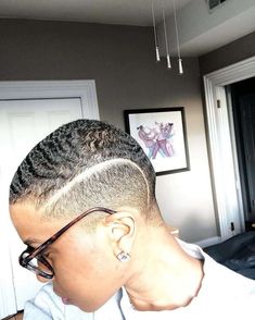 FOLLOW@PINDISCOVERY Bald Fade Women, Female Wavers, Bald Fade Women Black, Short Black Haircuts, Androgynous Haircut, Short Fade Haircut, Short Hair Styles African American, Shaved Hairstyles