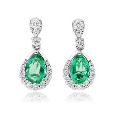 14K White Gold Regal Drop Emerald Earrings. An elegant and classic piece that will be passed down through generations. These vibrant elegant and diamond drop shaped earrings will elevate your evening look. Evening Look, Emerald Earrings, Diamond Drops, Gemstone Earrings, My Jewellery, Jewelry Box, Emerald, Jewelry Earrings, White Gold