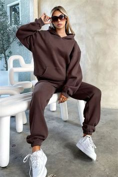 Stay comfy and stylish this fall with the AUTOMET Women's 2 Piece Outfits. Featuring an oversized hoodie and baggy sweatpants with pockets, this lounge sweatsuit set is perfect for relaxed days and chic casual looks. Embrace the ultimate in fall fashion with this must-have comfy ensemble! #AUTOMET #LoungeWear #FallFashion #ComfyStyle #Sweatsuit #HoodieSet #FashionTrends Crop Outerwear, Orange Swimwear, Green Swimwear, White Swimwear, Sweatsuit Set, Pants Women Fashion, Hoodie Set, Long Sleeve Casual Dress, Sweatpants Set