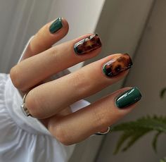 ً on Twitter: "wednesday —… " Leopard Print Nails, Colorful Nails, Leopard Nails, Makijaż Smokey Eye, Thanksgiving Nails