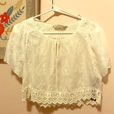 Never Worn. Really Pretty. Size Small. Loose Fitting. Casual Floral Embroidered Lace Top, Casual Lace Tops With Floral Embroidery, White Embroidered Short Sleeve Lace Top, Casual Cropped Embroidered Blouse, Casual Embroidered Cropped Blouse, Zara Bohemian Short Sleeve Top, White Embroidered Cropped Blouse, White Embroidered Cotton Lace Top, Casual Lace Tops From Zara