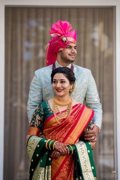 Brothers Photography, Indian Bride Poses, Indian Wedding Photography Couples, Couple Wedding Dress, Bridal Photography Poses, Indian Wedding Couple Photography