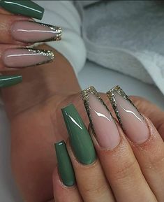 Nails Bridal, Emerald Nails, Green Acrylic Nails, Dark Green Nails, Formal Nails, Green Nail Designs, Heart Nail, Her Nails