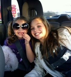 Kenzie and Maddie Mackenzie Dance Moms, Kenzie And Maddie, Maddie Dance Moms, Maddie Mackenzie, Bestie Vibes