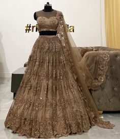 Lengha For Wedding, Indian Wedding Gowns, Beautiful Bridal Dresses, Golden Dress