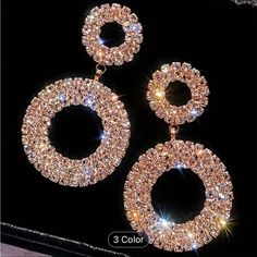 Double-Circle Design Hollow Dangle Earrings With Full Shiny Rhinestone Decor Elegant Luxury Style Copper Jewelry Banquet Ear Ornaments Gold Rhinestone Earrings, Rose Gold Hoop Earrings, Classy Jewelry, Copper Material, Fancy Jewelry, Gold Rhinestone, Geometric Earrings, Rhinestone Earrings, Metal Material