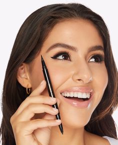 Get the perfect wing every time with these gel & liquid partners in line! This best-selling vegan, dual-ended eyeliner has waterproof liquid & gel formulas that will cause some serious double takes. Pencil Liner, Makeup Before And After, Perfect Eyeliner, Brown Eyeliner, Best Eyeliner, Brown Eye, Tarte Cosmetics, Mineral Pigments, Sodium Lauryl Sulfate