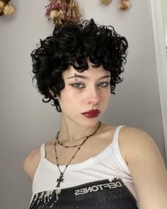 hi ^_^ me again Short Hair Beret, Short Curly Goth Hair, Short Curly Punk Hair, Unique Short Hairstyles, Slavic Hairstyles, Perm Pixie, Short Curly Hairstyles With Bangs, Short Curly Hair Black Women, Spikey Hairstyles