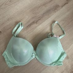 Victoria’s Secret Size 32c Or 34c Push-Up Shimmer Teal Bra New Lingerie New Msrp $55 Usd See Photos Green Push-up Bra With Padded Cups, Green Push-up Bra For Summer, Fitted Green Push-up Bra, Green Stretch Push-up Bra, Summer Green Push-up Bra, Green Summer Push-up Bra, Elegant Green Stretch Bra, Victoria's Secret Green Bra For Spring, Victoria's Secret Green Lace Trim Bra